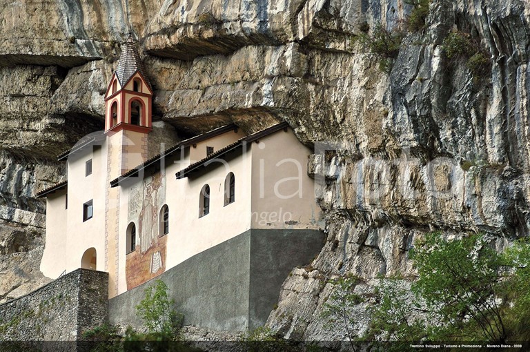 San Colombano Kirche - Avio