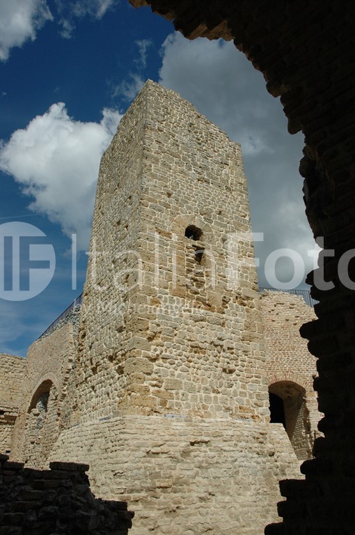 Toskana-Pomarance-Rocca  Sillana