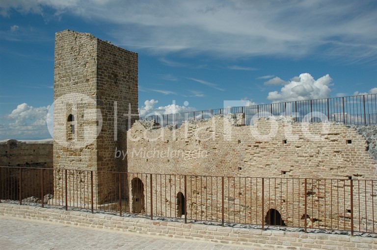 Toskana-Pomarance-Rocca  Sillana